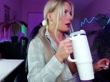 AlexAndPole free chat on liveonude Image 12