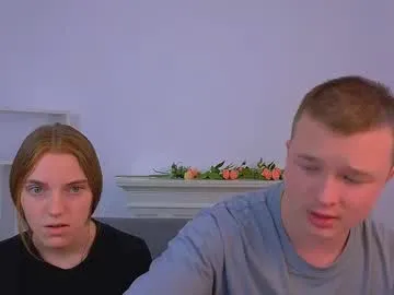 WhoreRobot free chat on liveonude Image 3