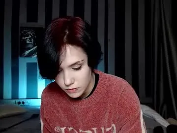 lory34 free chat on liveonude Image 7