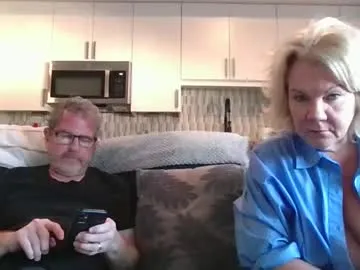 oneoften1000 free chat on liveonude