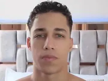 xunybany free chat on liveonude Image 14