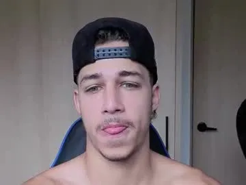 xunybany free chat on liveonude Image 3