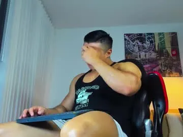 akila_clive free chat on liveonude Image 11