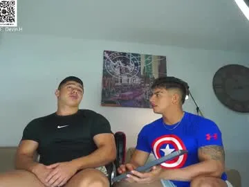 akila_clive free chat on liveonude Image 15