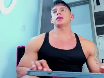 akila_clive free chat on liveonude Image 6