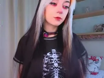 isabelle_sara free chat on liveonude Image 19