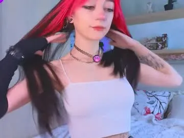 isabelle_sara free chat on liveonude Image 4