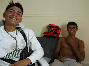 paradise_boy_s free chat on liveonude