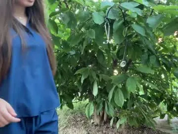 xunybany free chat on liveonude Image 10