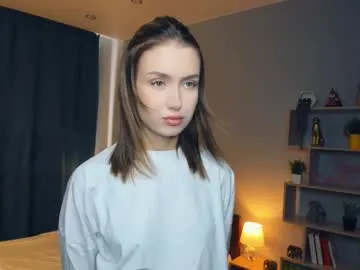 malucam_06 free chat on liveonude Image 3