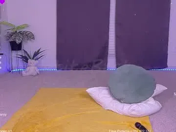 christiekroes free chat on liveonude Image 18