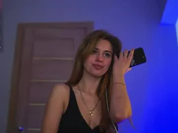 BELBIG free chat on liveonude Image 13