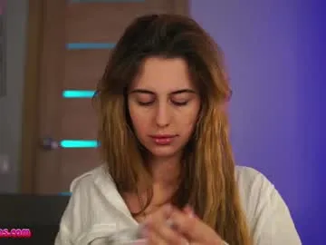 BELBIG free chat on liveonude Image 8