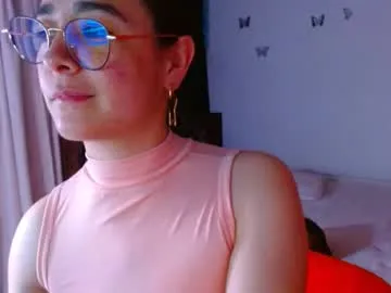 DiamondJo free chat on liveonude Image 19