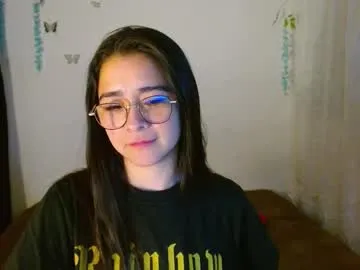 DiamondJo free chat on liveonude Image 3