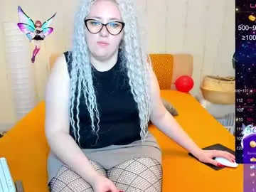 mandarinkaa free chat on liveonude Image 5