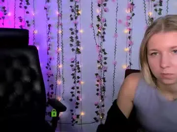 DiamondJo free chat on liveonude Image 15