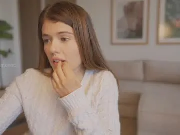 wini_fer free chat on liveonude Image 19