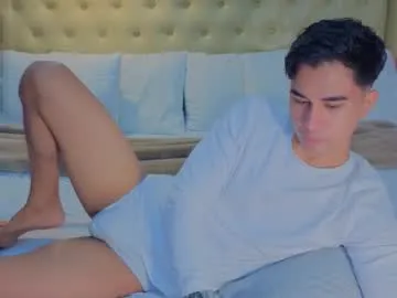 DiamondJo free chat on liveonude Image 16