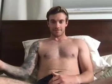 hold-me-tight free chat on liveonude Image 5