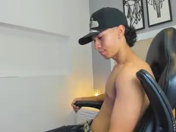 hazelpeppermint free chat on liveonude Image 12