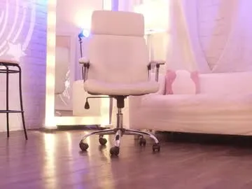 natasha_harpper free chat on liveonude Image 15