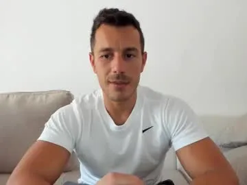 xunybany free chat on liveonude Image 2