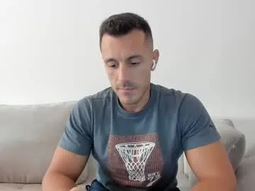 xunybany free chat on liveonude Image 5