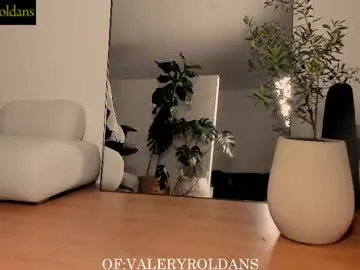 Sweetnissapri free chat on liveonude Image 19