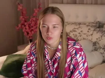 roxanelan free chat on liveonude