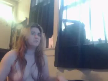 lory34 free chat on liveonude Image 5