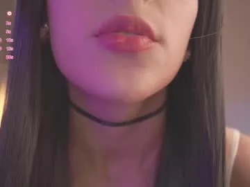 akila_clive free chat on liveonude Image 9