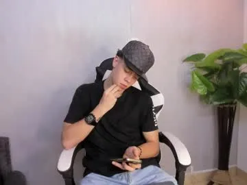 Koketka free chat on liveonude Image 11