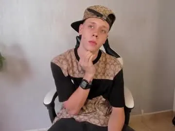 Koketka free chat on liveonude Image 16