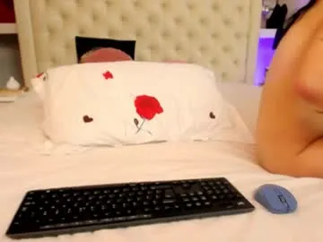 xunybany free chat on liveonude Image 16