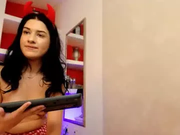 xunybany free chat on liveonude Image 17