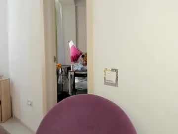 muttstirous free chat on liveonude Image 7