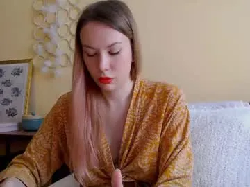 xunybany free chat on liveonude Image 3