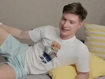 MiaLiaHot free chat on liveonude Image 3