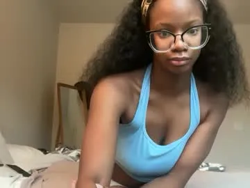 BELBIG free chat on liveonude Image 11