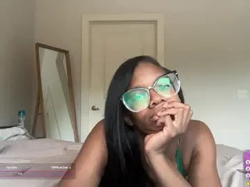 BELBIG free chat on liveonude Image 3