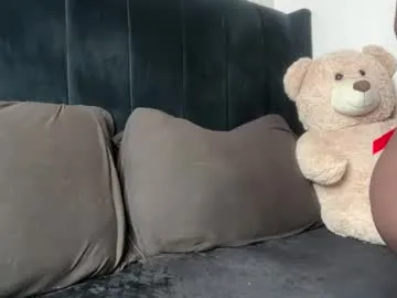 avy_rose_ free chat on liveonude Image 8