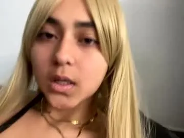 sexy_foxx_ free chat on liveonude