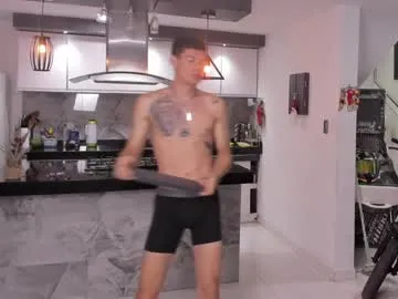 sexy_hot_friends_ free chat on liveonude