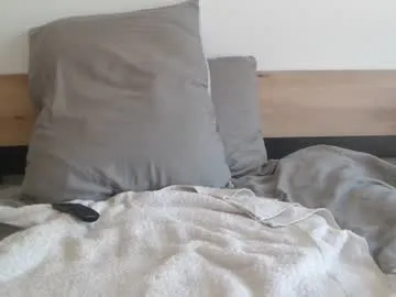 xunybany free chat on liveonude Image 7