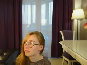 xunybany free chat on liveonude Image 7