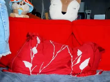 sexyfoxyari free chat on liveonude