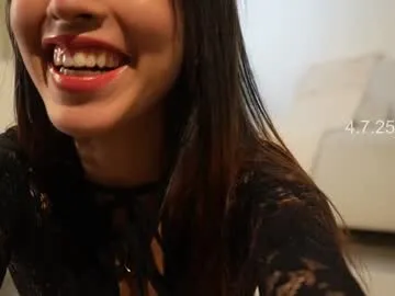 maddymendozaxx free chat on liveonude Image 9