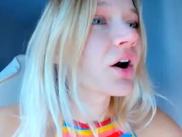 ginger_gap free chat on liveonude Image 18