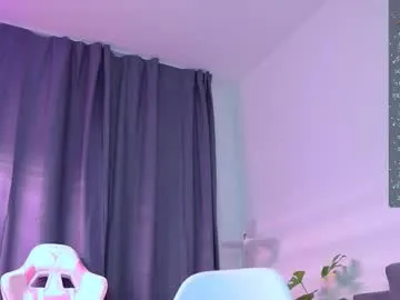 vika_loves_you free chat on liveonude Image 4